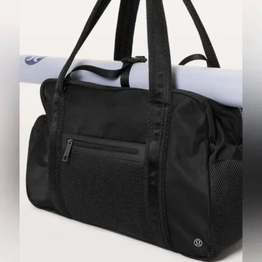 Lululemon Weekender Bag